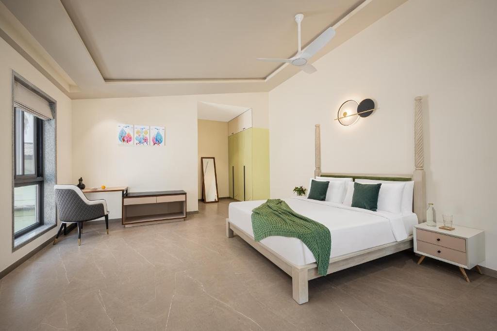 Cloud 7 by ELIVAAS Luxurious 4 BHK Villa with Pvt Pool x Solis Nature