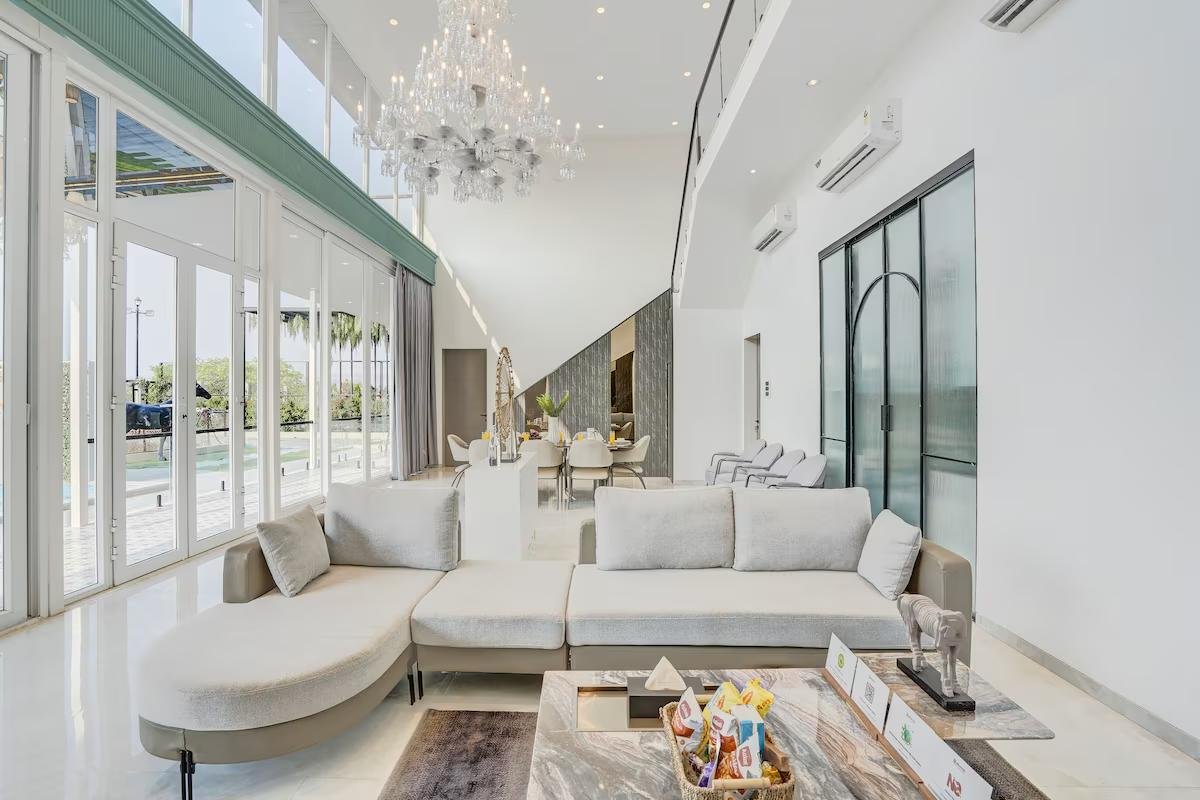Majestic Glass Villa W/ Pvt Pool, Garden & Gazebo x Solis Nature