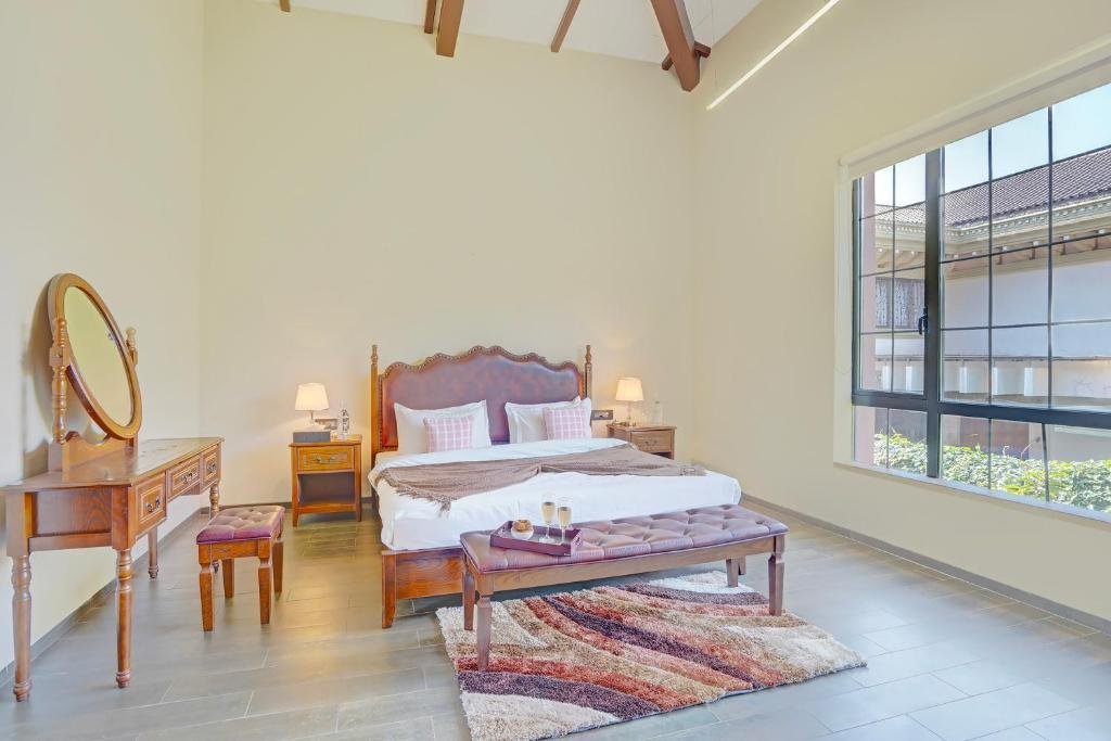 ELIVAAS Villa 39 - Serene 6 BHK Retreat with Pvt Pool, x Solis Nature