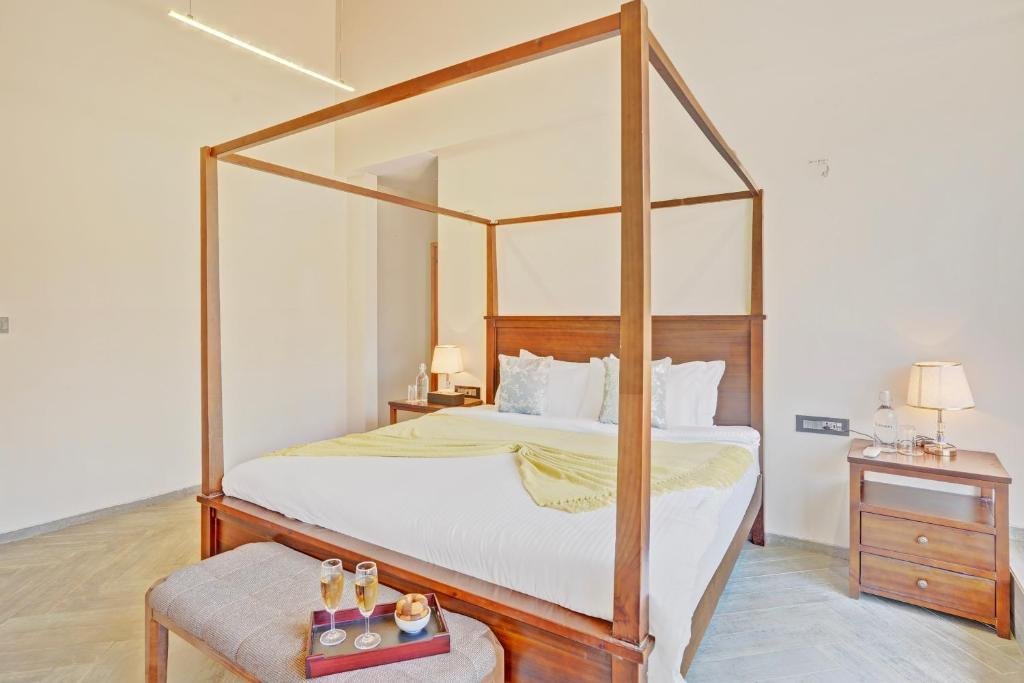 ELIVAAS Villa 39 - Serene 6 BHK Retreat with Pvt Pool, x Solis Nature
