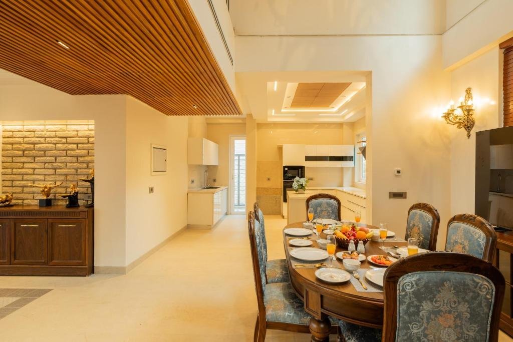 ELIVAAS 4 BHK with Pvt Pool - Cloud 7 x Solis Nature