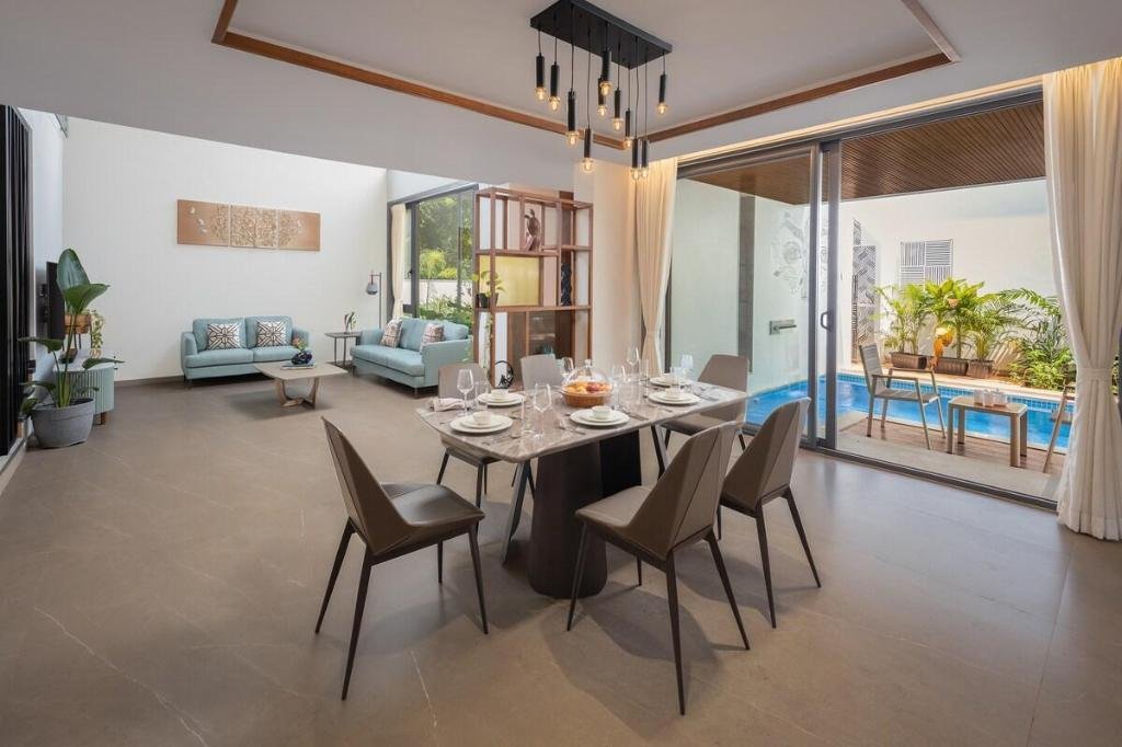 ELIVAAS 4 BHK with Pvt Pool - Cloud 7 x Solis Nature