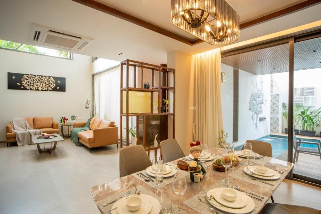 ELIVAAS 4 BHK with Pvt Pool - Cloud 7 x Solis Nature