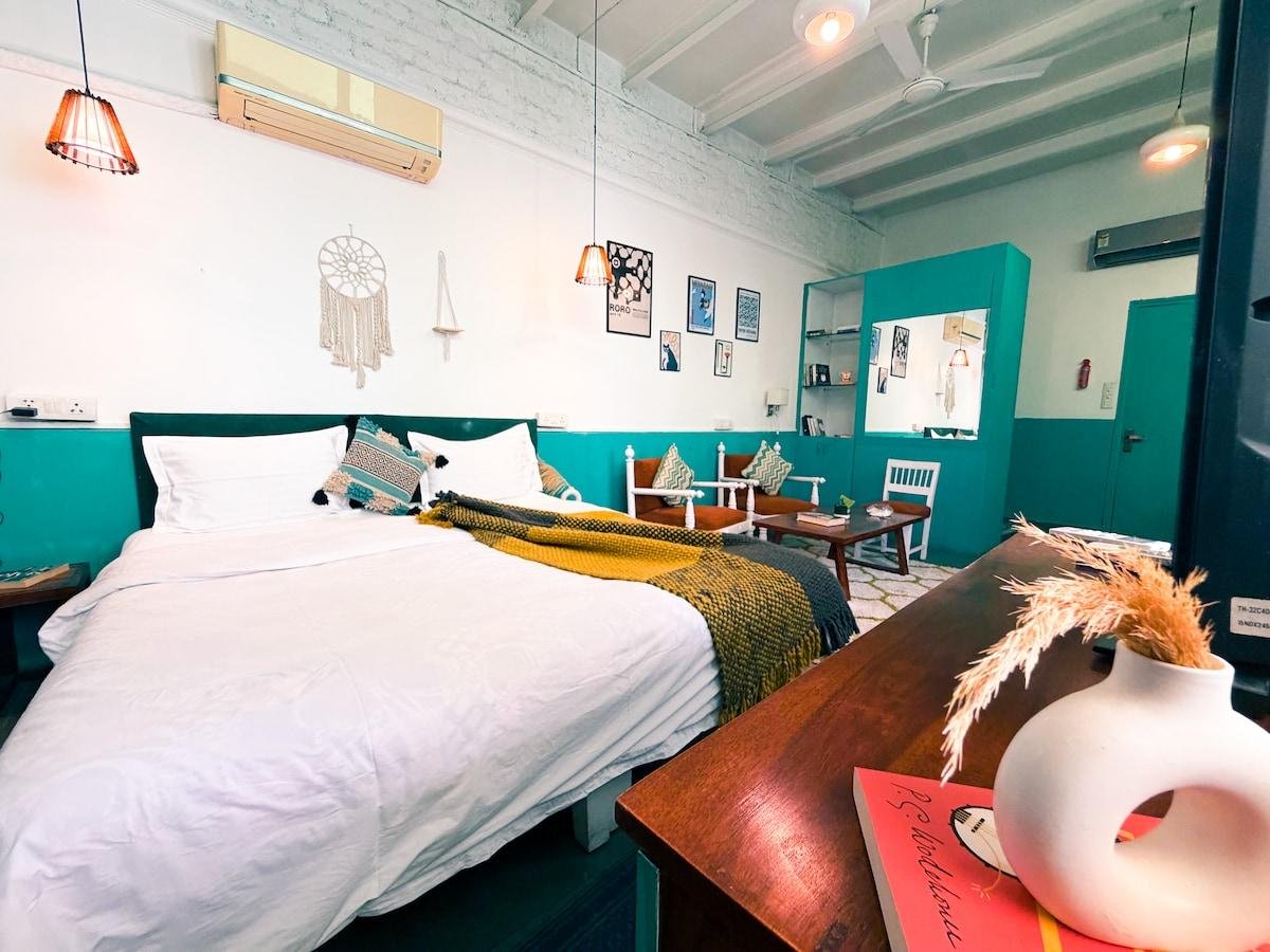Sunlit Apartment in HKV w/Cafés & Nightlife nearby x Solis Nature