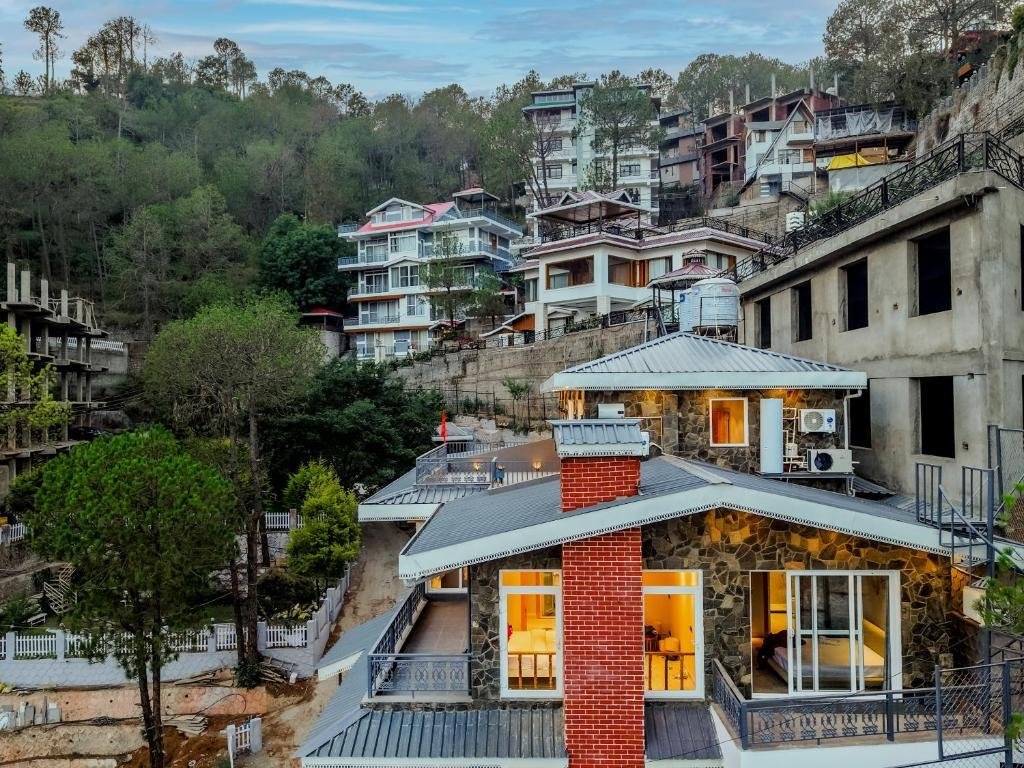 ELIVAAS Bask and Blessings Meadows 3-BHK Pet-Friendly x Solis Nature