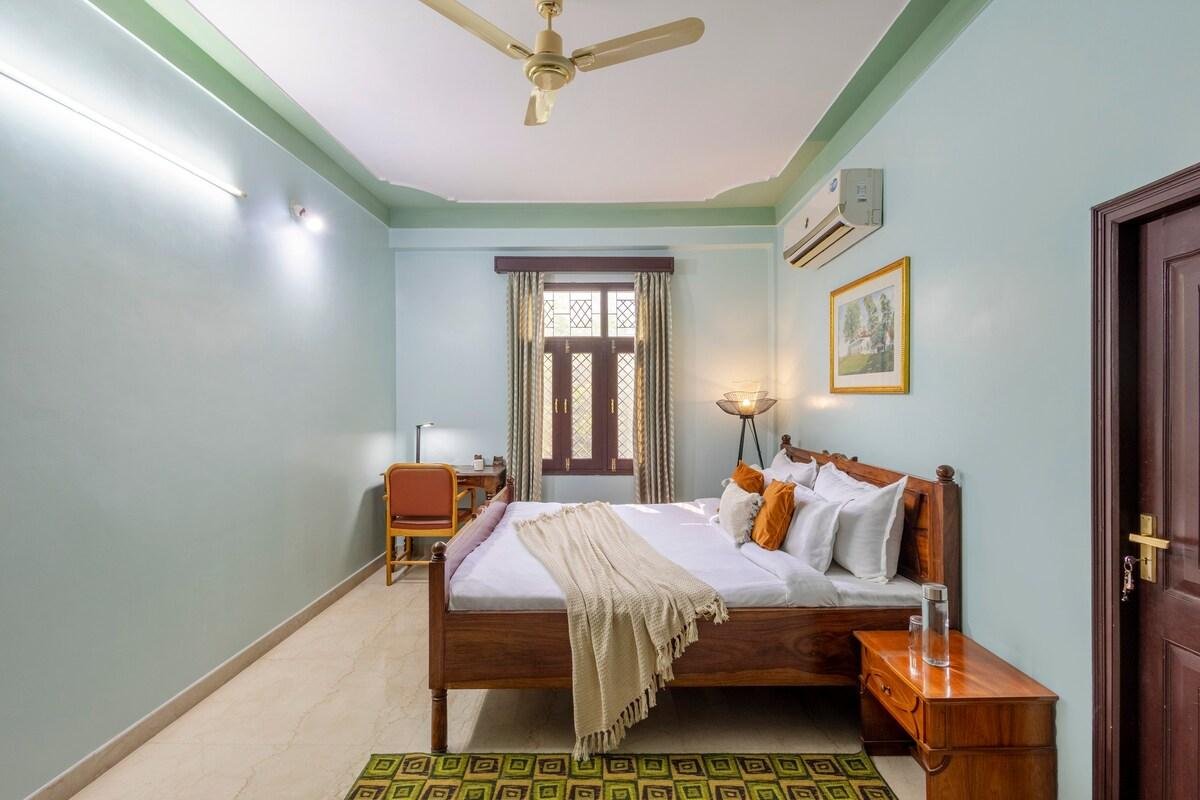 Abhimanyu Mansion Pearl x Solis Nature