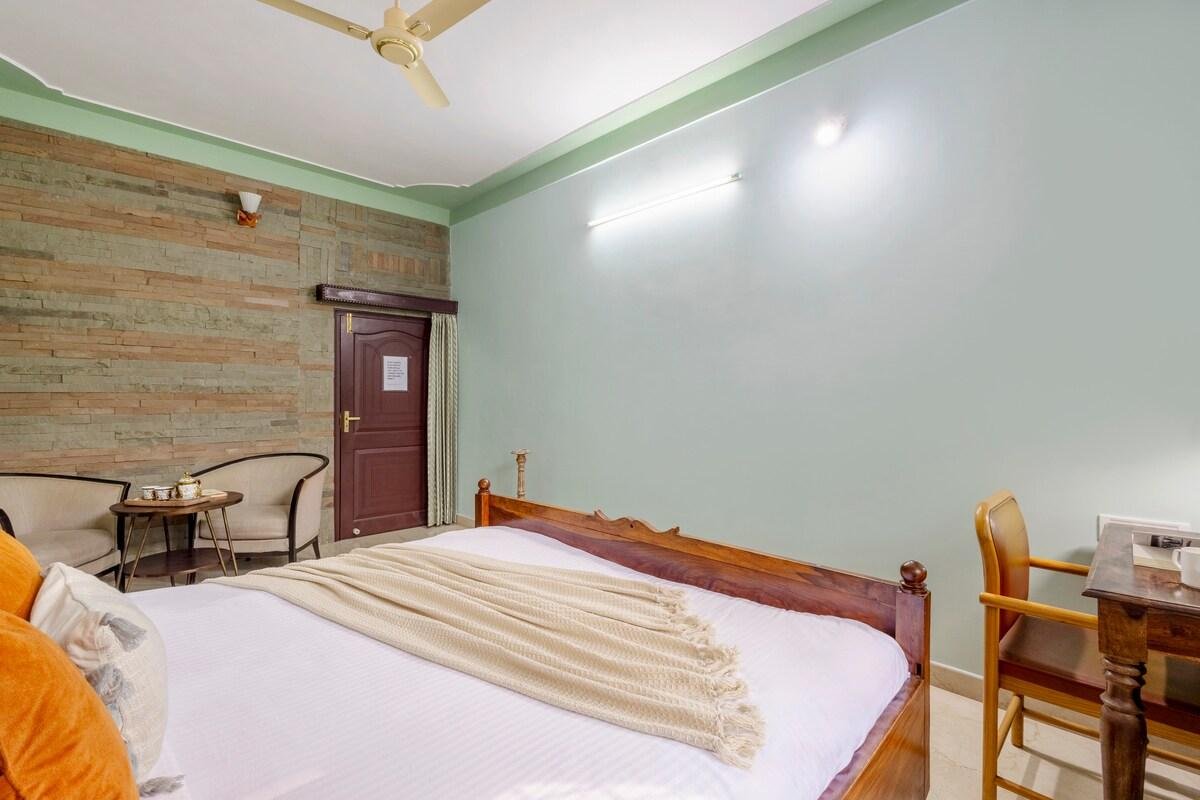 Abhimanyu Mansion Pearl x Solis Nature