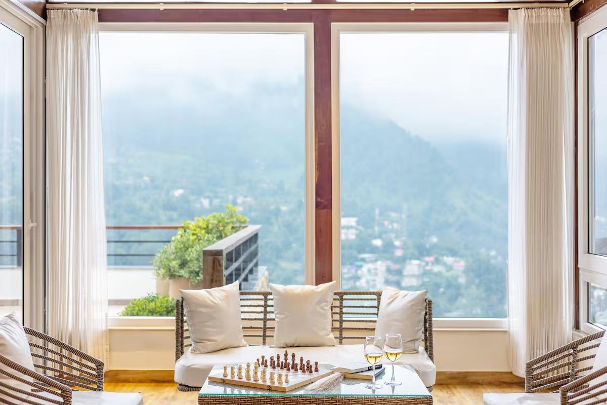 ELIVAAS Antarmann Casa Zenith (6-BHK) x Solis Nature