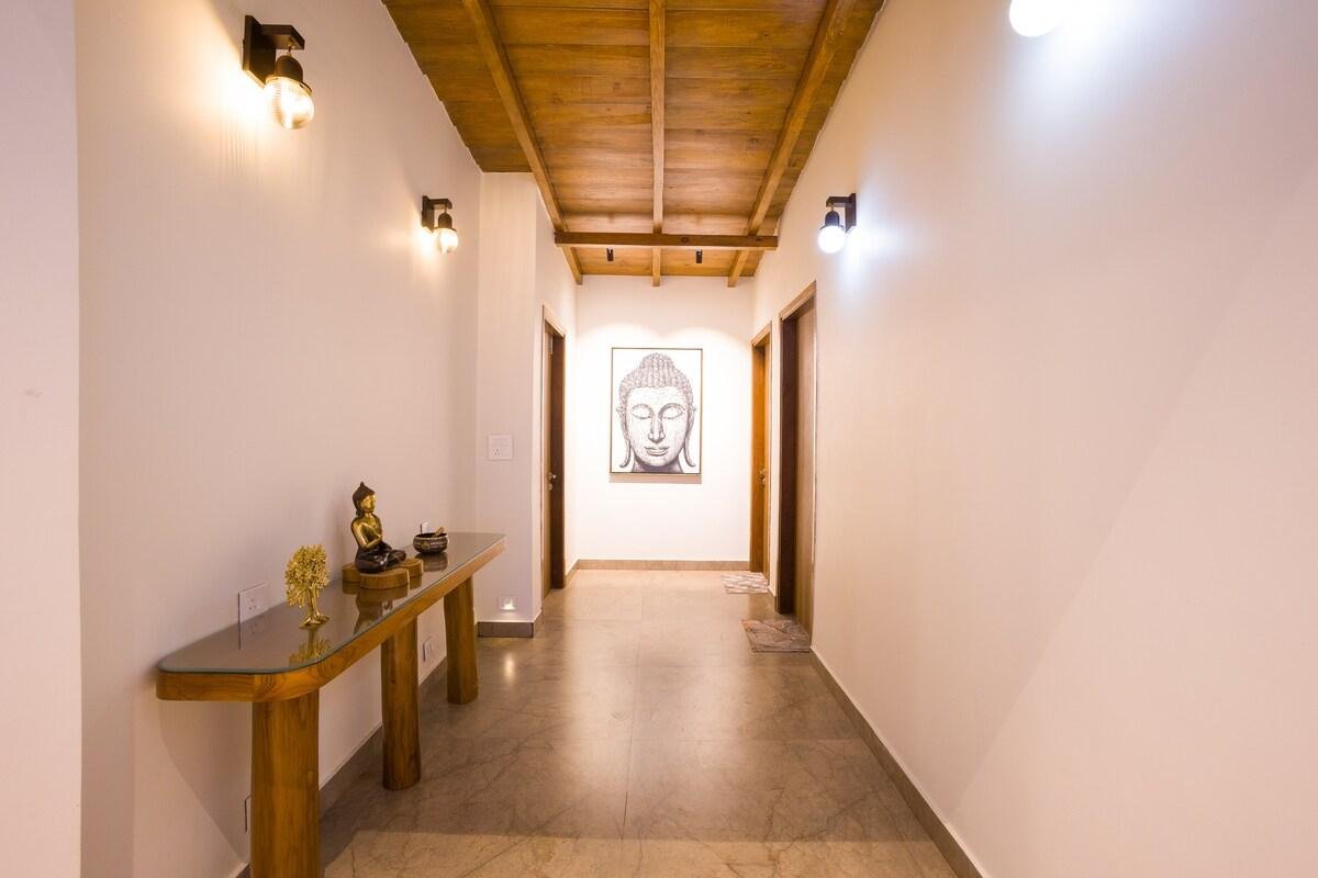 ELIVAAS Antarmann Casa Zenith (6-BHK) x Solis Nature
