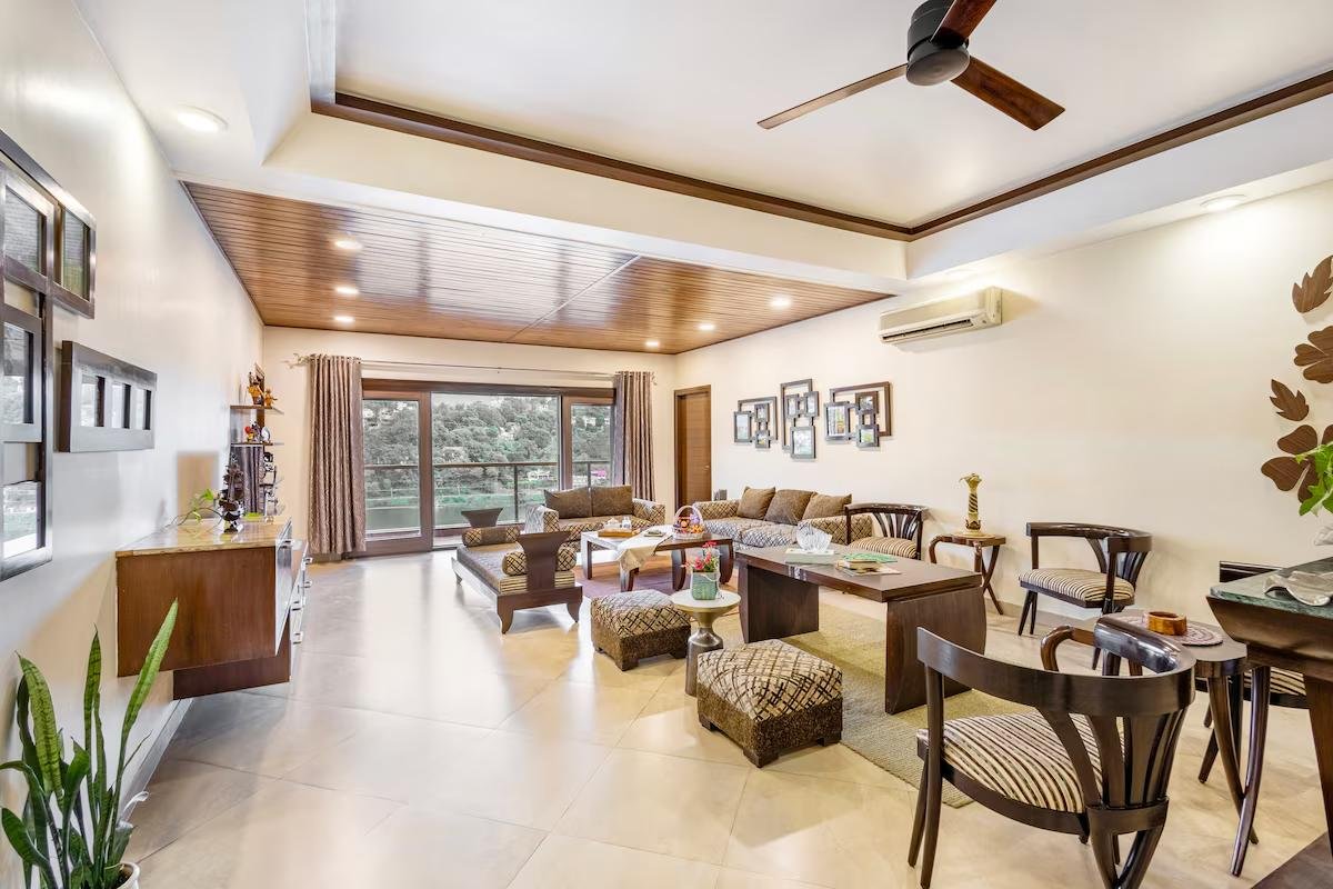 ELIVAAS Lakeview Manor 5 BHK x Solis Nature
