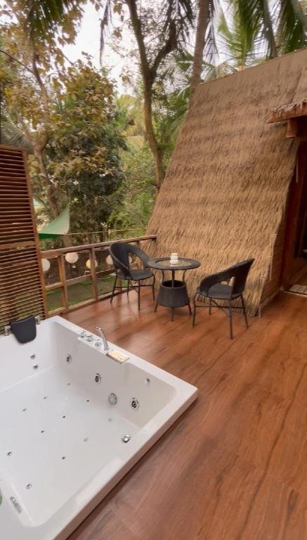 Coco Treehouse- pvt jacuzzi x Solis Nature