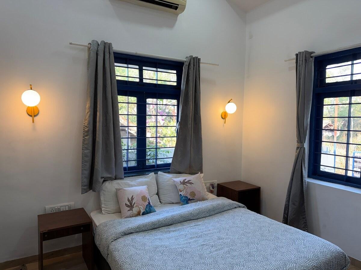 Estrella-2bhk-pool-stargazin-glasroom-ElixirHomes x Solis Nature