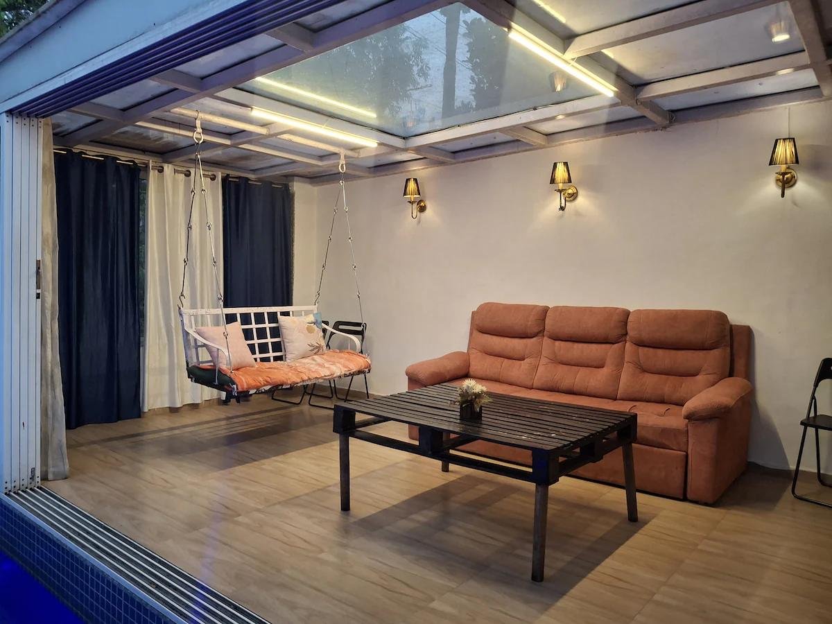 Estrella-2bhk-pool-stargazin-glasroom-ElixirHomes x Solis Nature