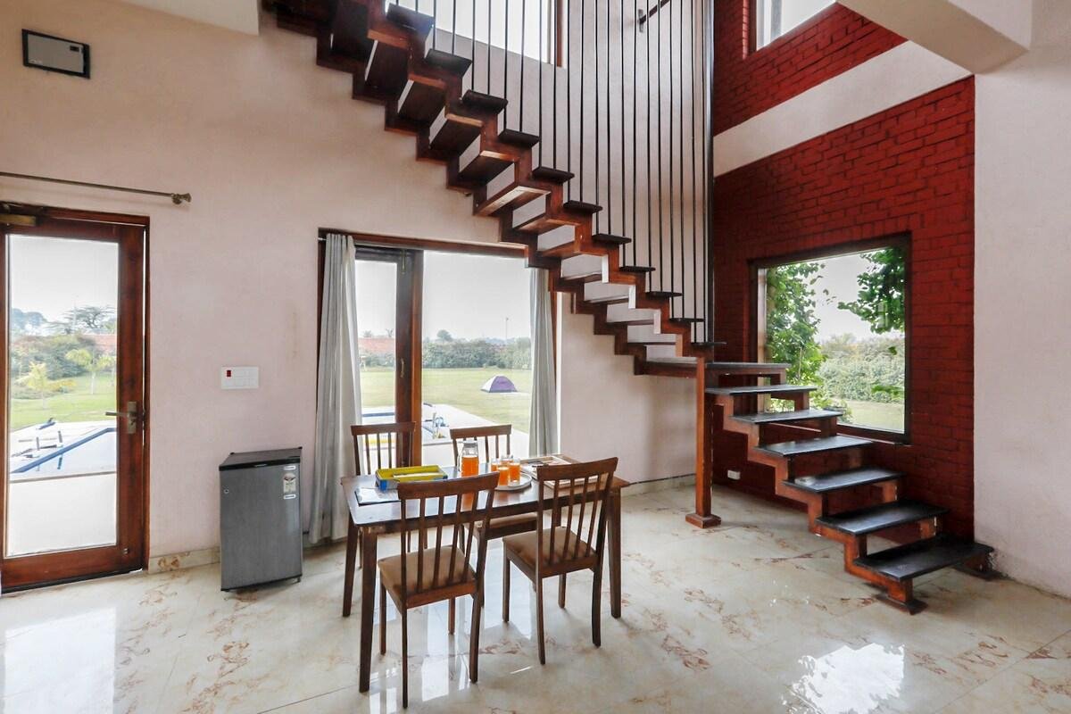 Opulent Pet friendly Villa W/ Pool & Sunset Dining x Solis Nature