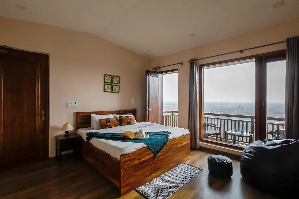 Opulent Pet friendly Villa W/ Pool & Sunset Dining x Solis Nature