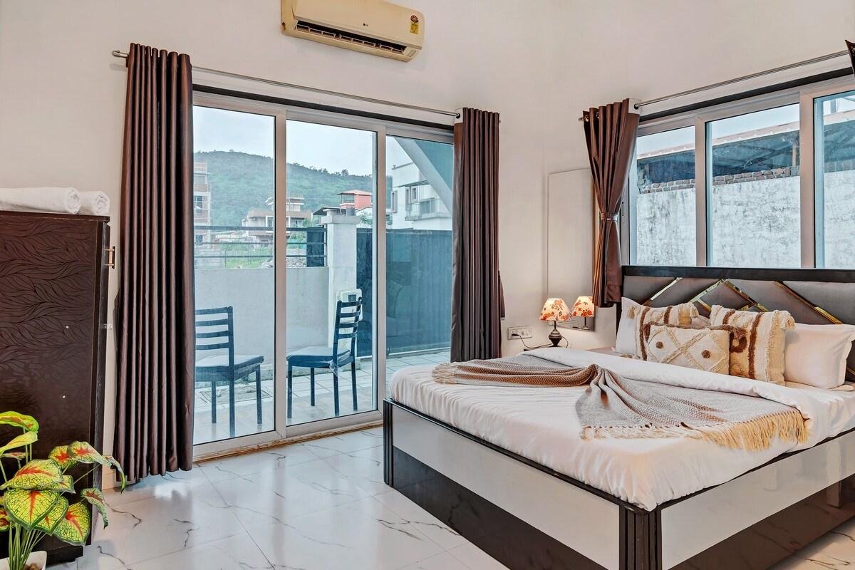 Novaara Villa  - 5BHK Villa Lonavala x Solis Nature