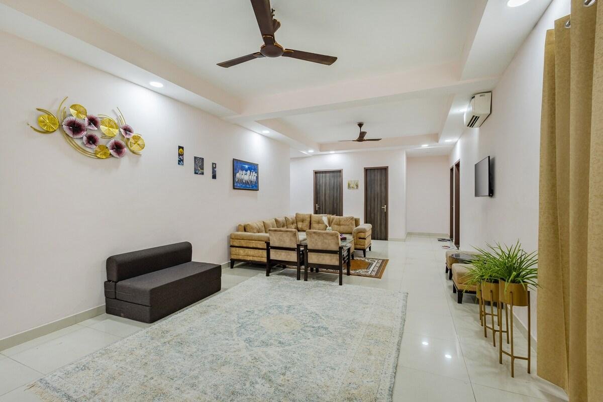 Alaya Stays Ashirwad Farms 5 bhk x Solis Nature