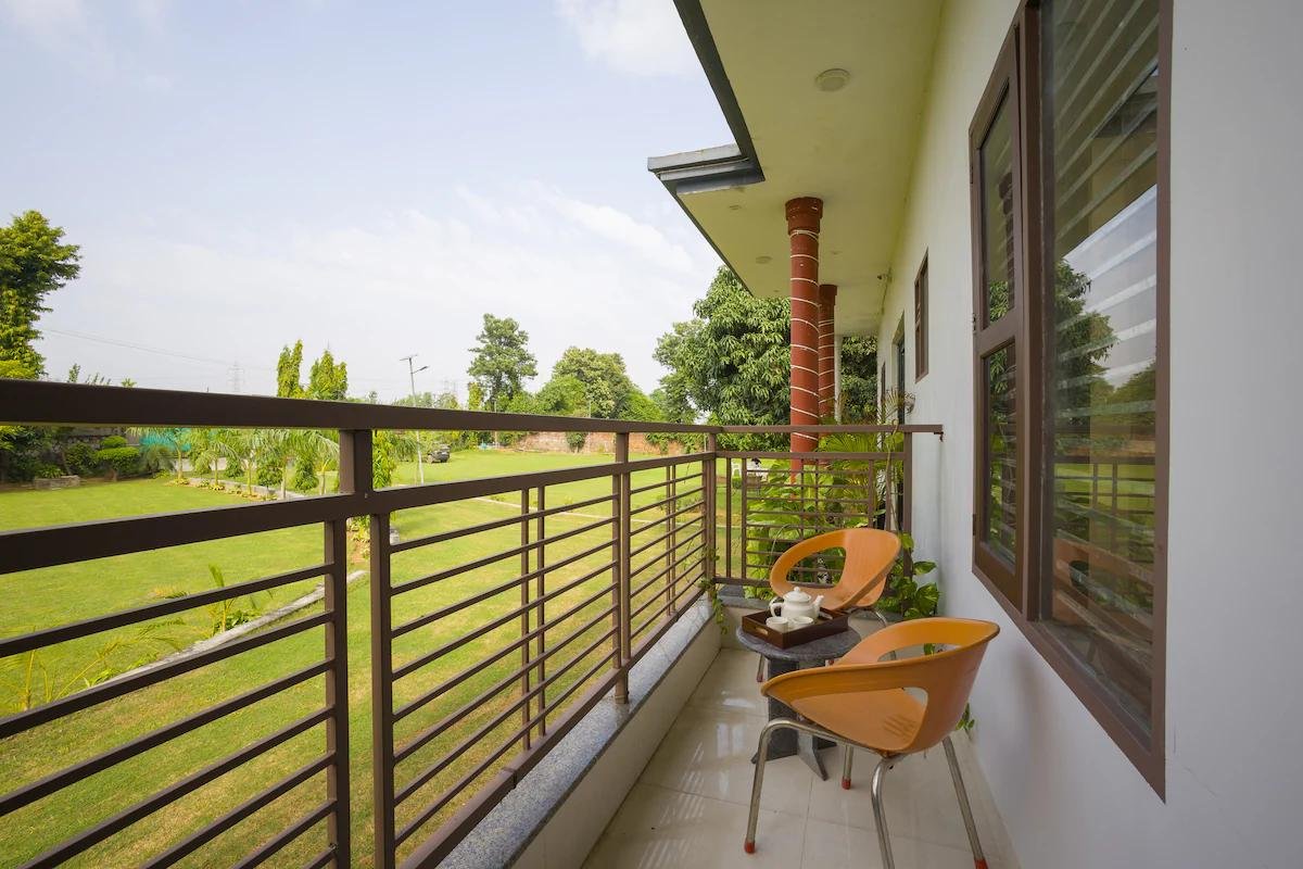 Alaya Stays Ashirwad Farms 5 bhk x Solis Nature