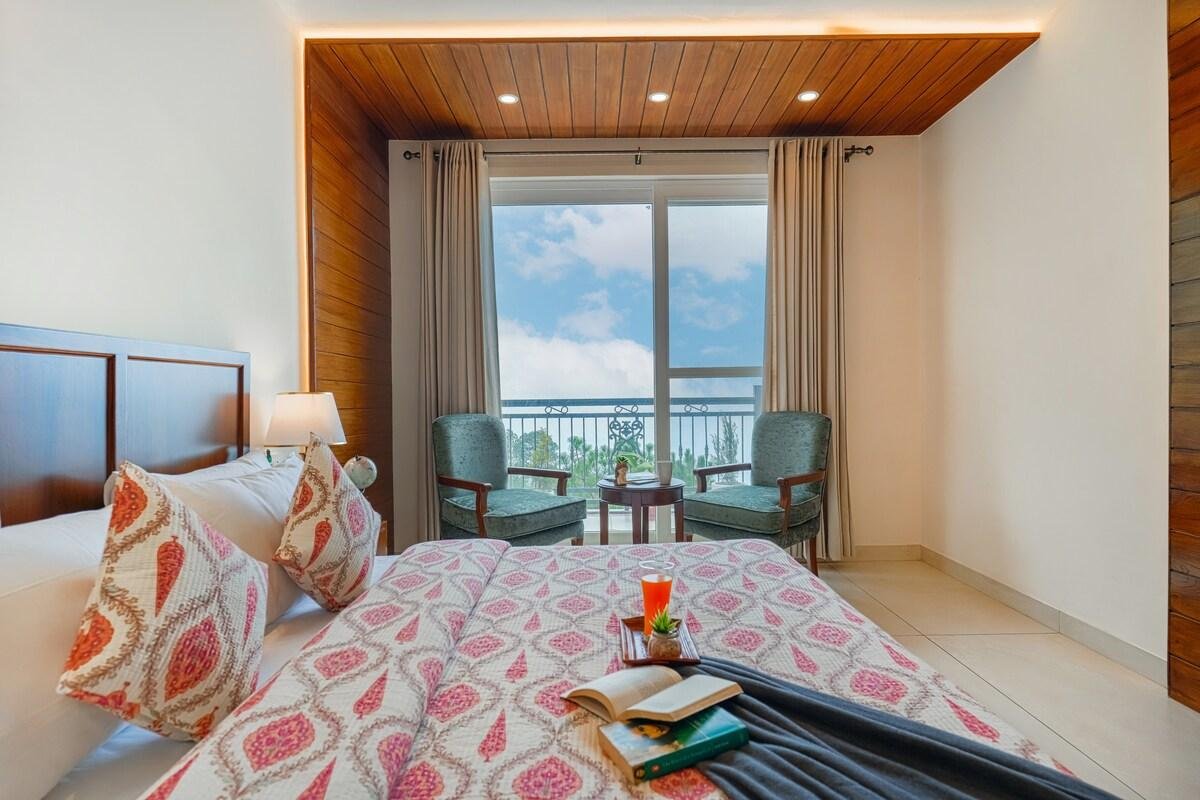 2-BHK W/Attic, Outdoor Seating & Views x Solis Nature
