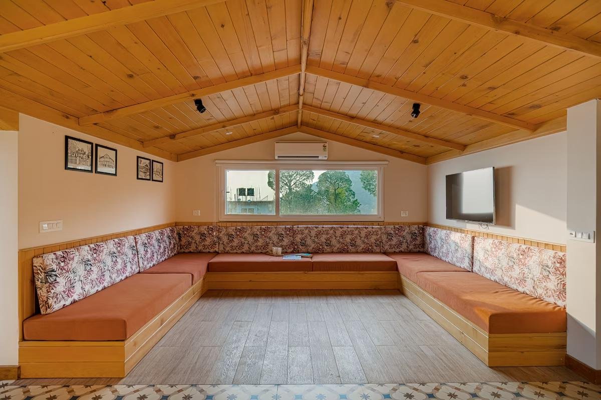 2-BHK W/Attic, Outdoor Seating & Views x Solis Nature