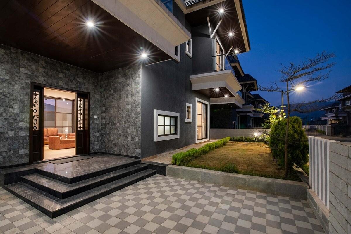 Affronia Villa Lonavala, Maharashtra x Solis Nature