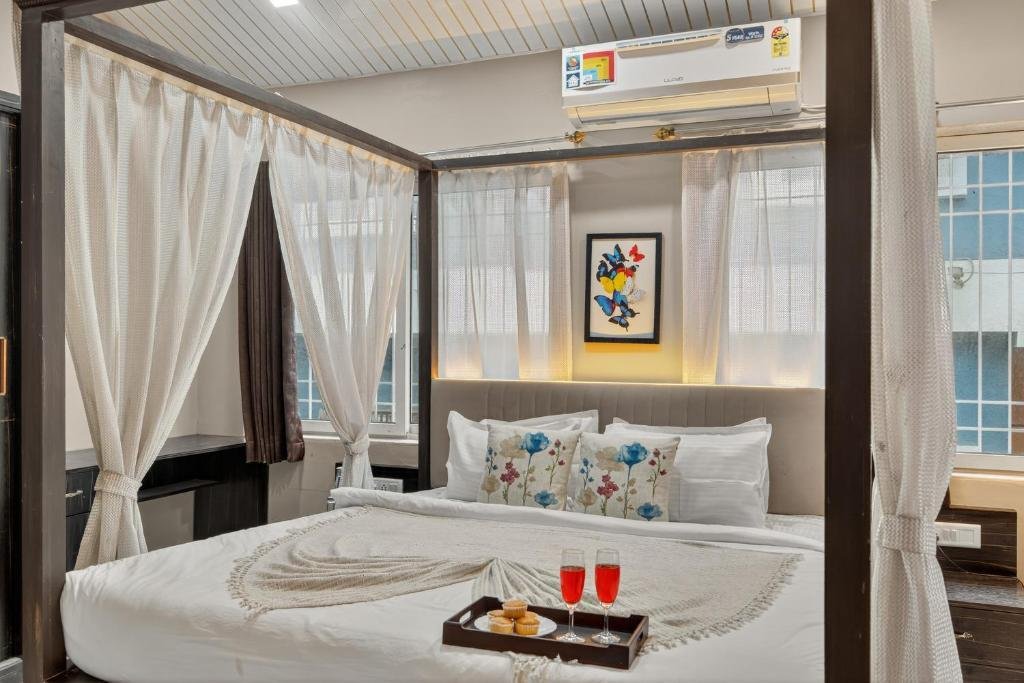 Villa Valencia Lonavala, Maharashtra x Solis Nature