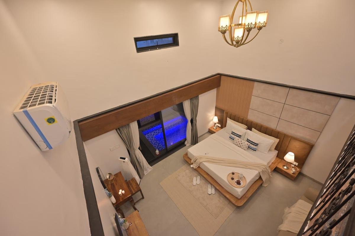Cozy Cove Lonavala, Maharashtra x Solis Nature