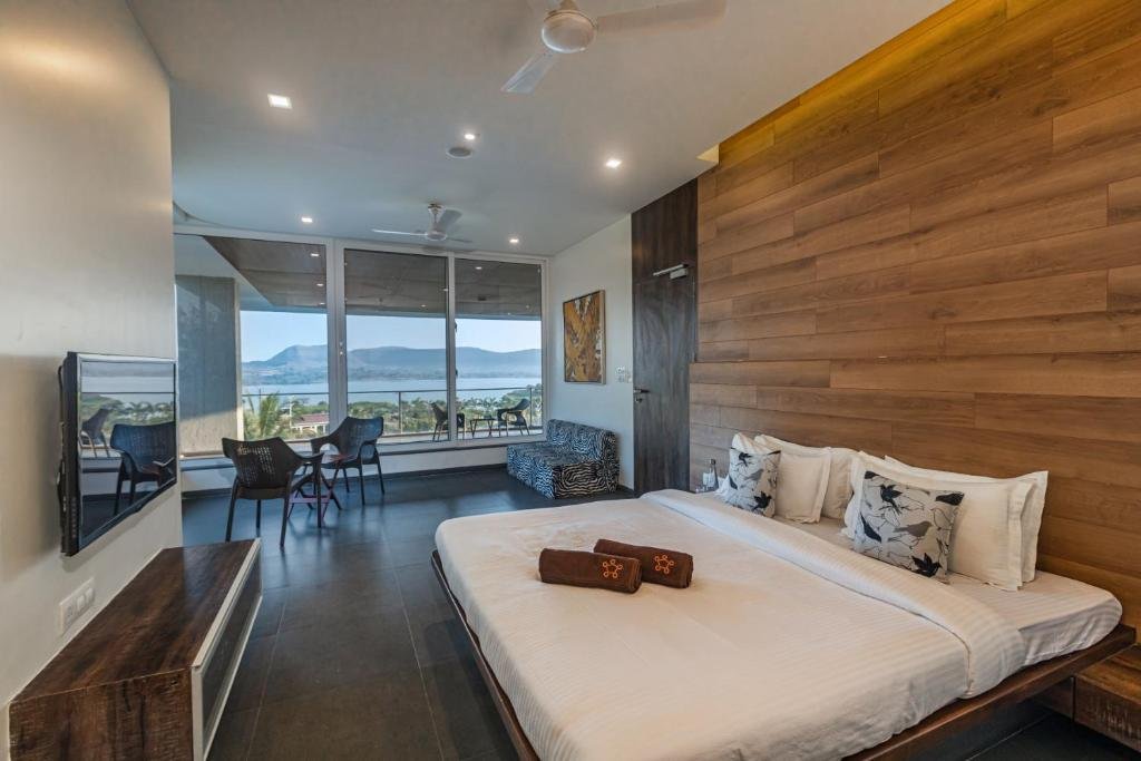 Skycourt Villa Igatpuri, Maharashtra x Solis Nature