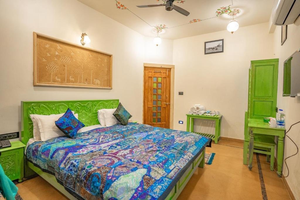 Tripli Hotels Prithvi Haveli x Solis Nature