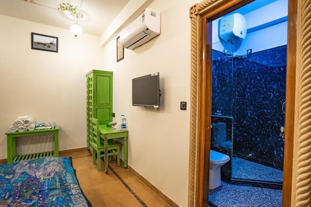 Tripli Hotels Prithvi Haveli x Solis Nature