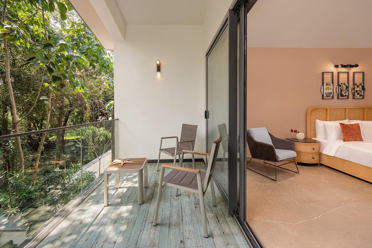 ELIVAAS Cloud 7 Tropical (Villa No 6) x Solis Nature