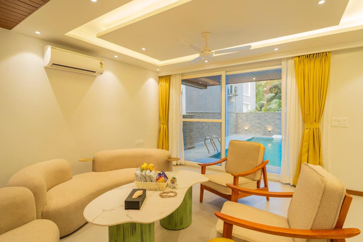ELIVAAS Solace Teal 5 bhk x Solis Nature
