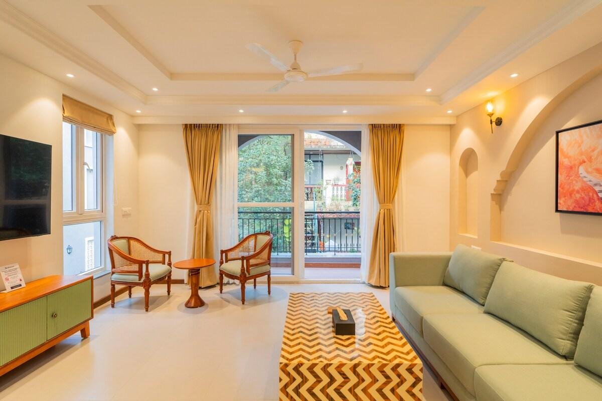 ELIVAAS Solace Teal 5 bhk x Solis Nature