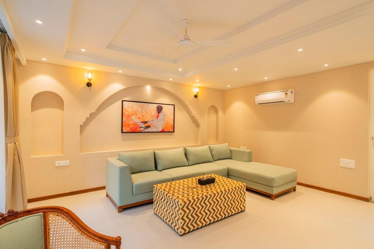 ELIVAAS Solace Teal 5 bhk x Solis Nature