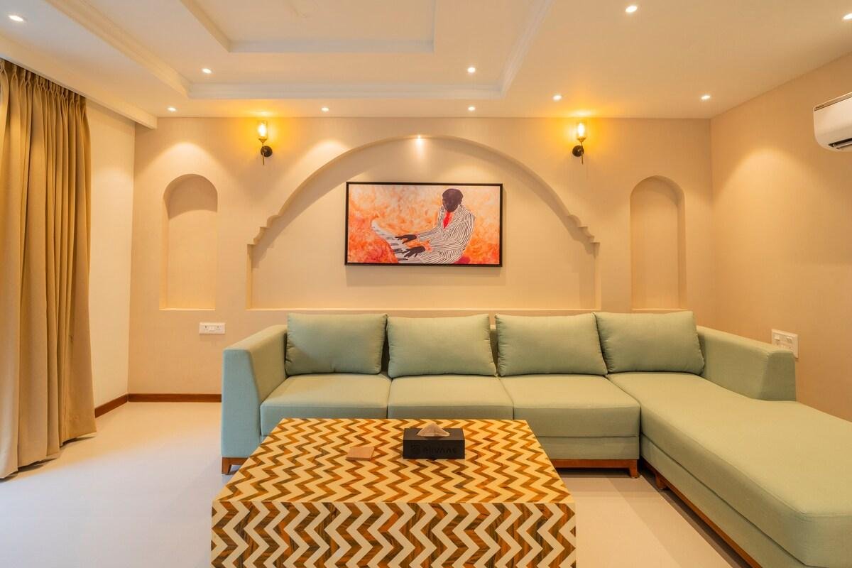 ELIVAAS Solace Teal 5 bhk x Solis Nature