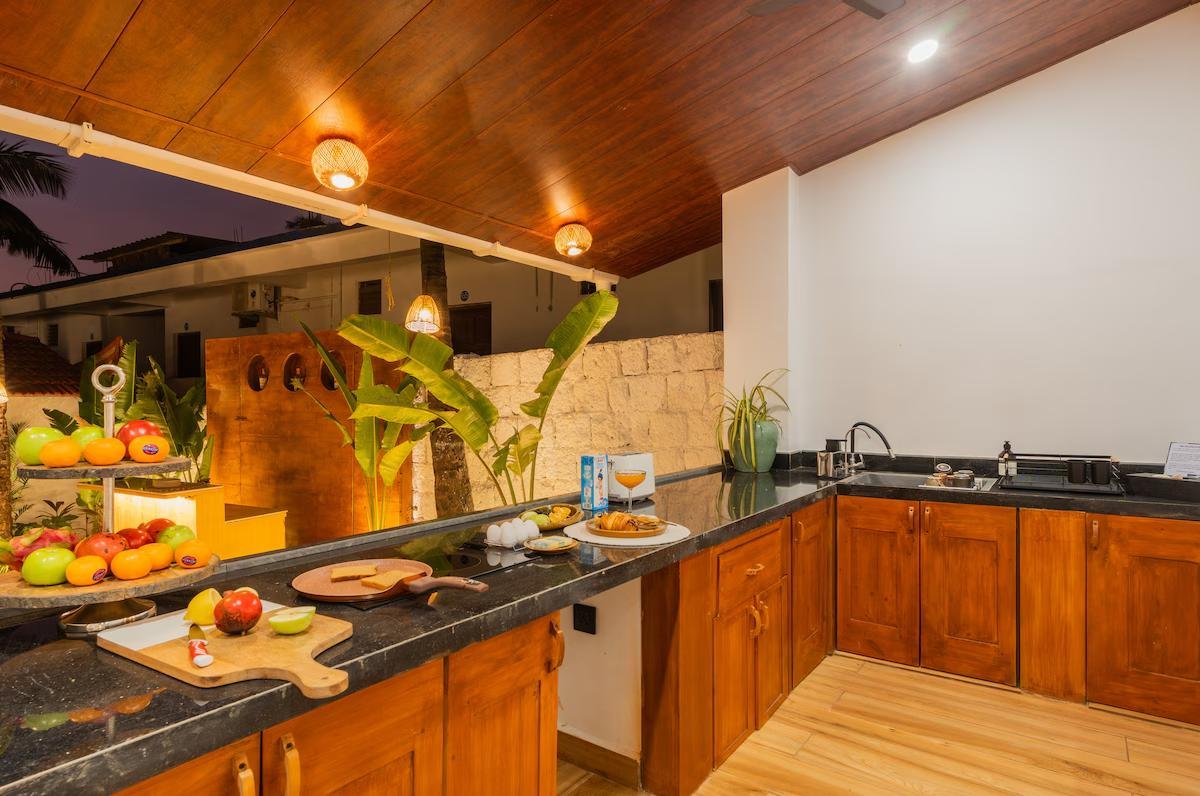 Open Kitchen Boutique Hut on the Beach x Solis Nature