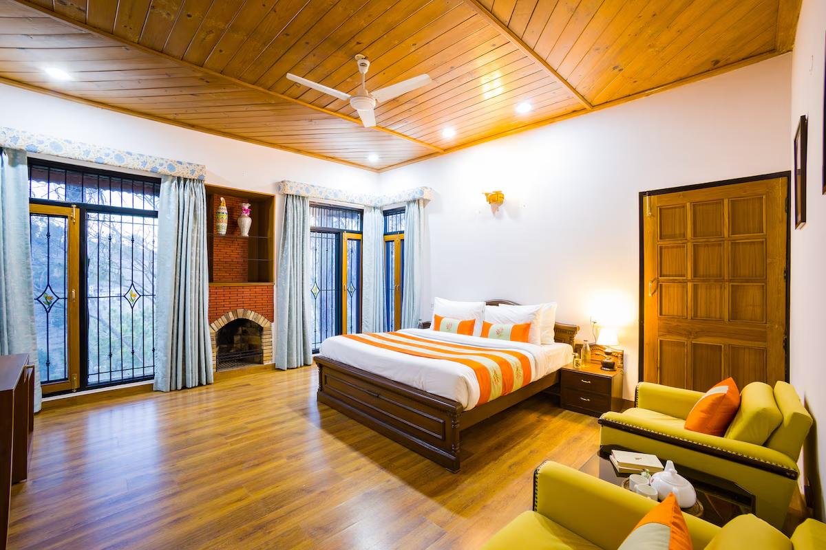 Alaya Stays Mehar Villa     3 bhk kasauli x Solis Nature