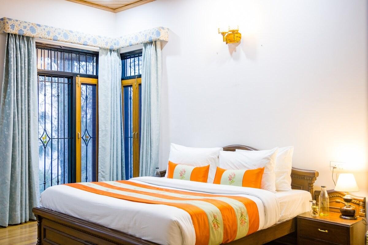 Alaya Stays Mehar Villa     3 bhk kasauli x Solis Nature