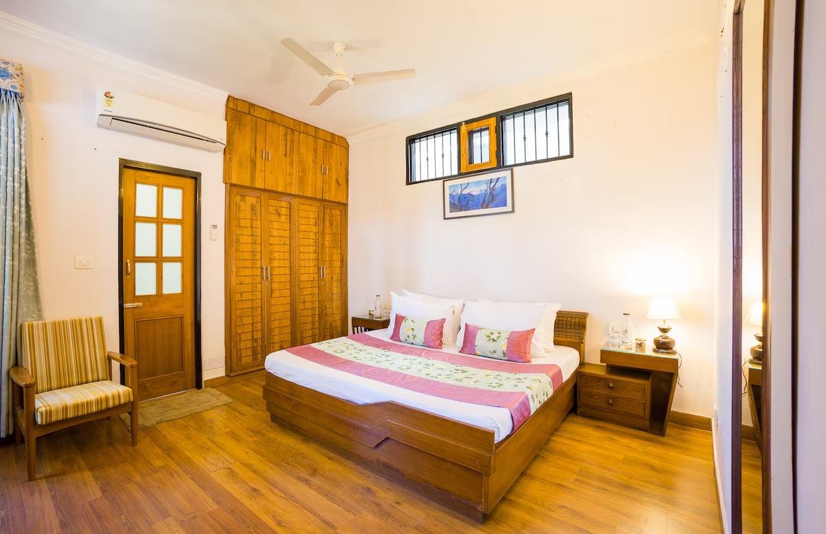 Alaya Stays Mehar Villa     3 bhk kasauli x Solis Nature