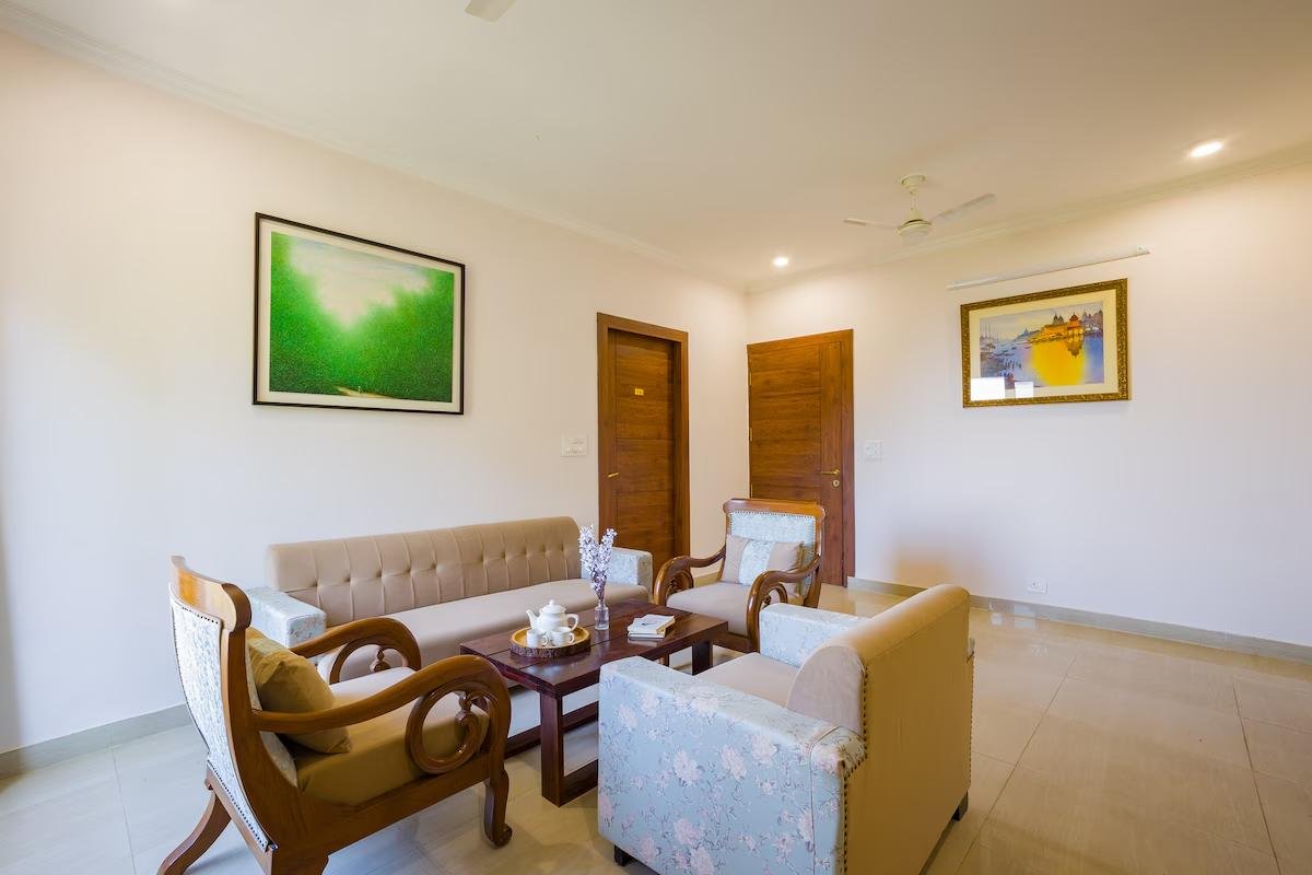 Alaya Stays Captain Nest   3 bhk x Solis Nature