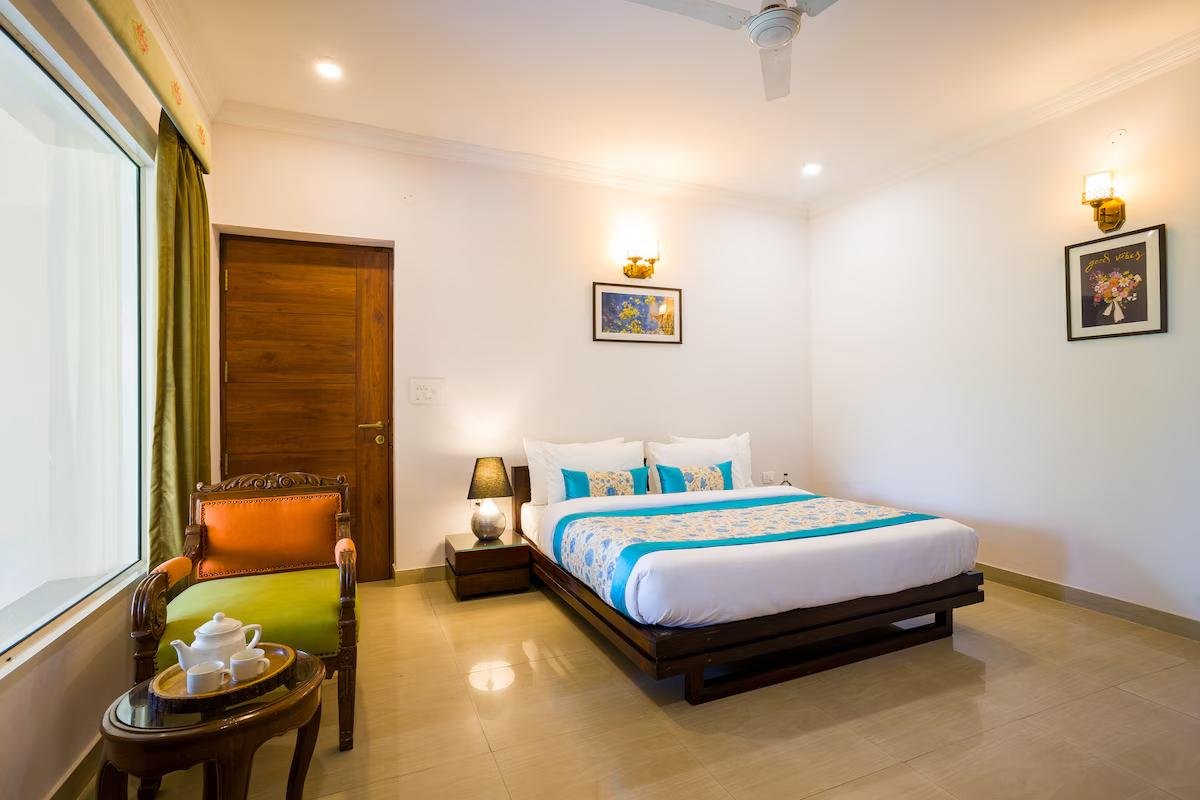 Alaya Stays Captain Nest   3 bhk x Solis Nature