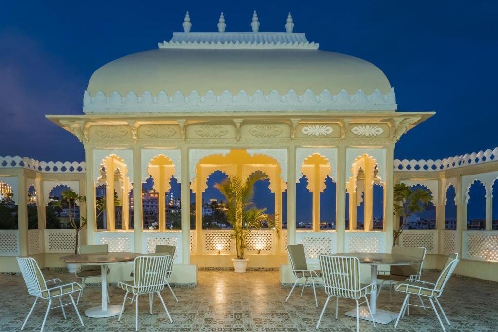 Tripli Regalia Mayur Palace x Solis Nature