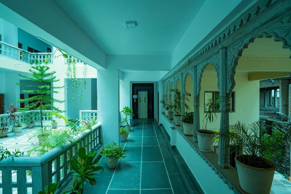 Tripli Hotels Shiv Villas x Solis Nature