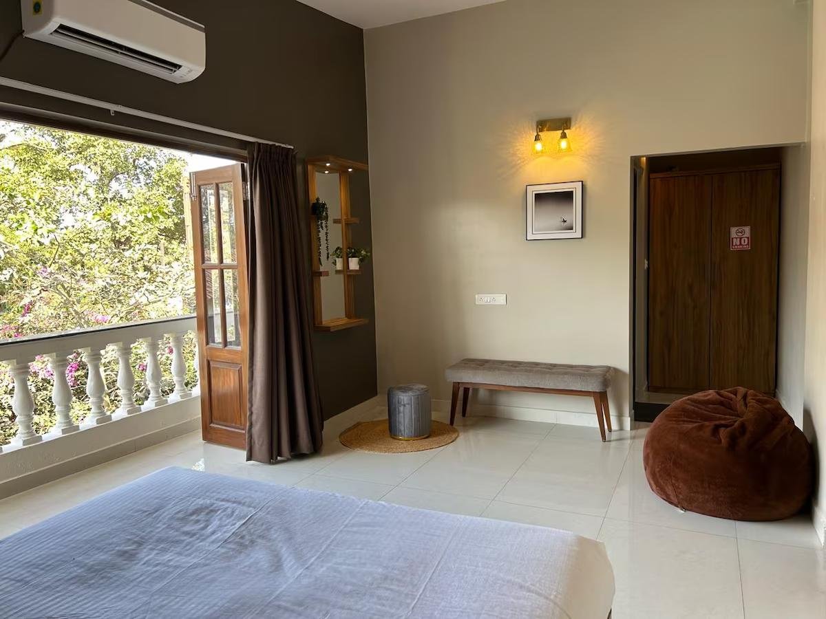 Lux Home - 4BHK Villa in Anjuna with Common Pool x Solis Nature