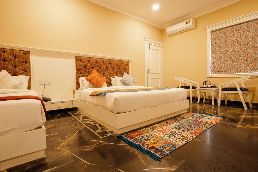Tripli Hotels White Manor x Solis Nature