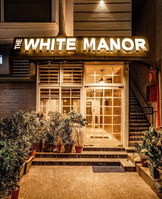 Tripli Hotels White Manor x Solis Nature