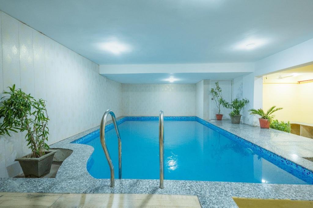 Tripli Hotels White Manor x Solis Nature