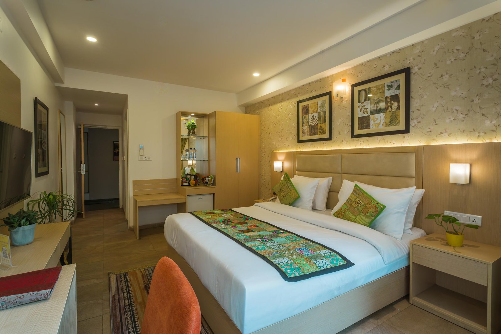 Tripli Hotels Shaurya Residency x Solis Nature