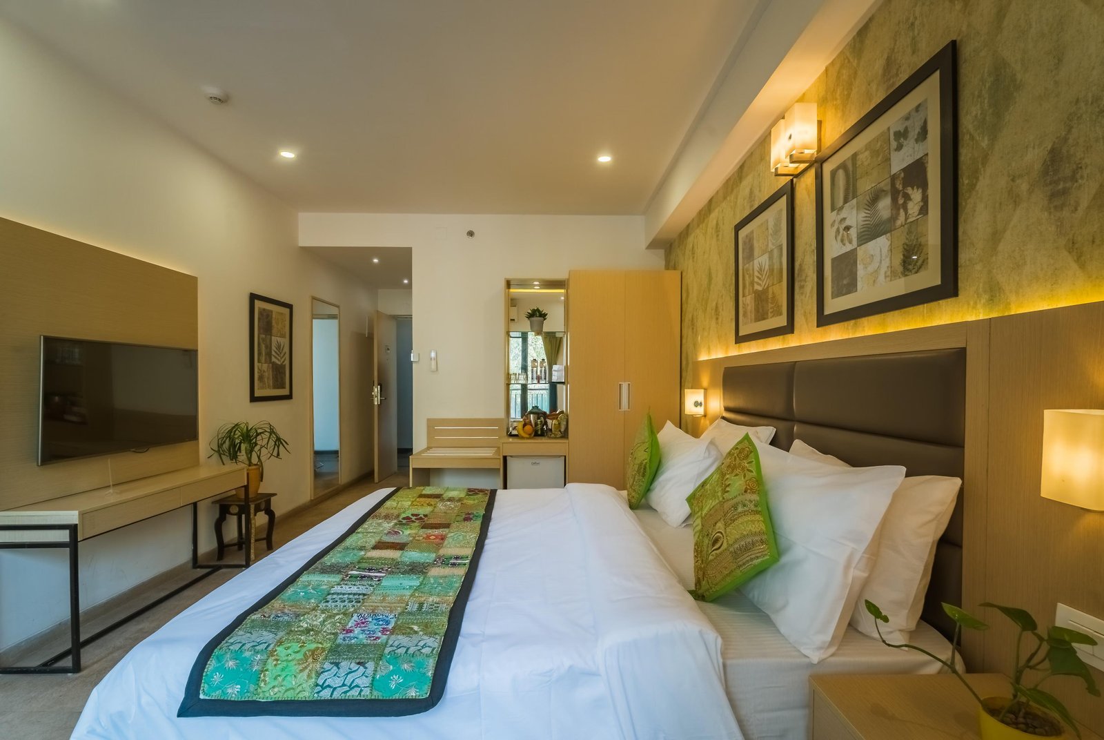Tripli Hotels Shaurya Residency x Solis Nature