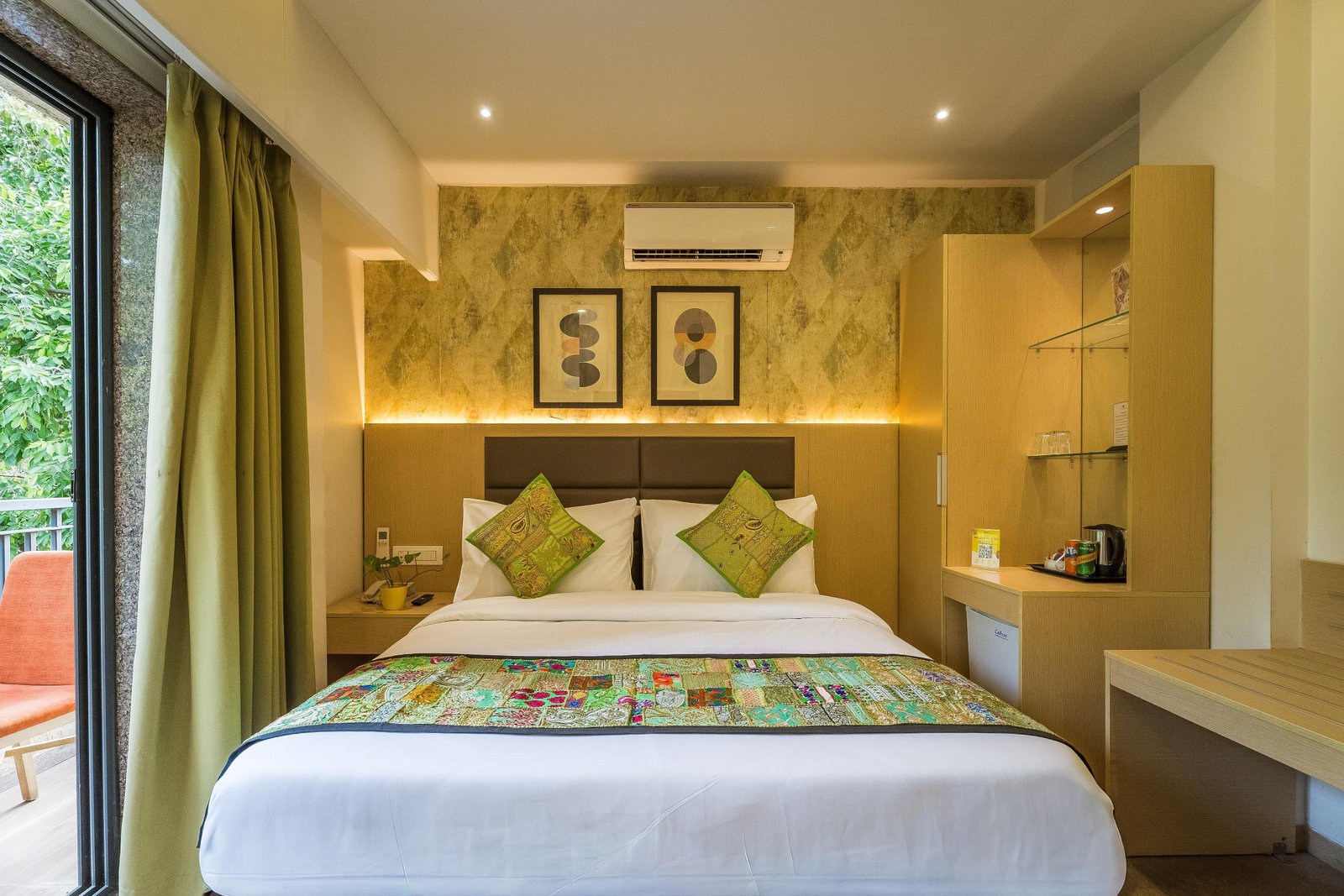 Tripli Hotels Shaurya Residency x Solis Nature